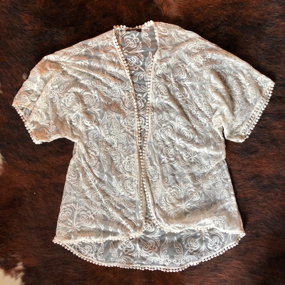 Lace kimono